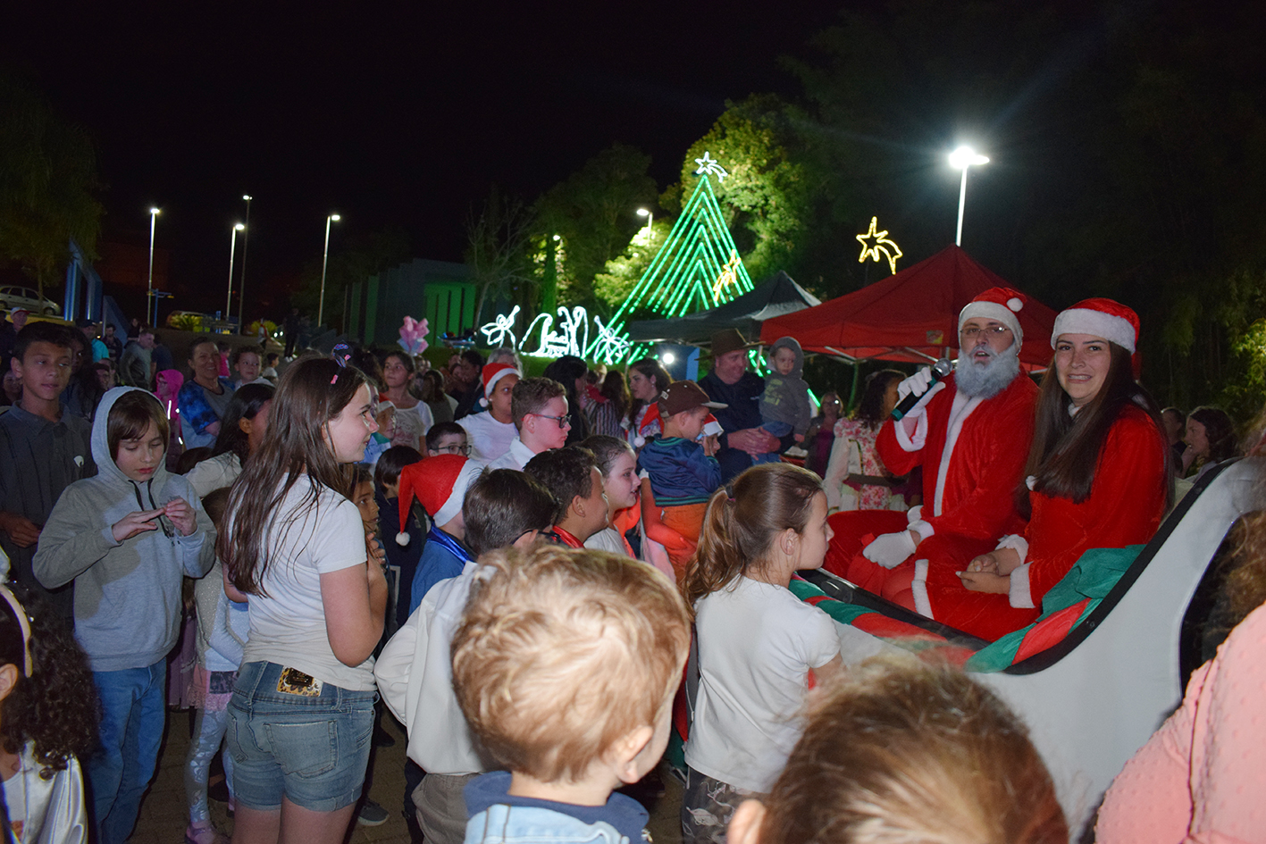 Natal na Praça de Coqueiro Baixo  terá apresentações, papai noel e shows