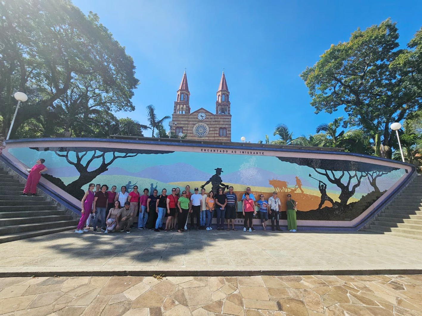 Grupo do Norte do Estado visita o  Cristo Protetor e atrativos de Encantado