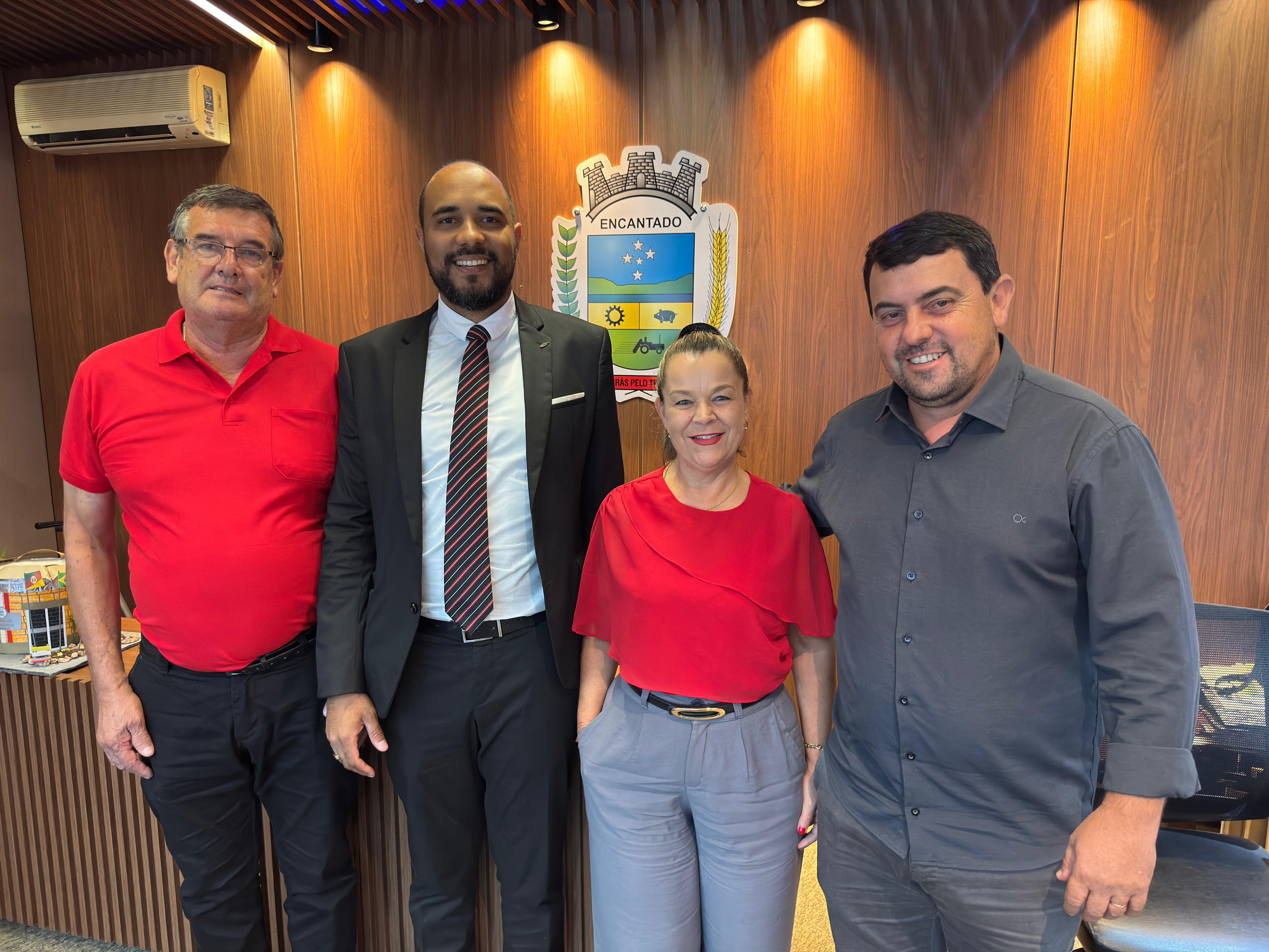 Cláudio José da Silva Neto assume a presidência do Legislativo encantadense