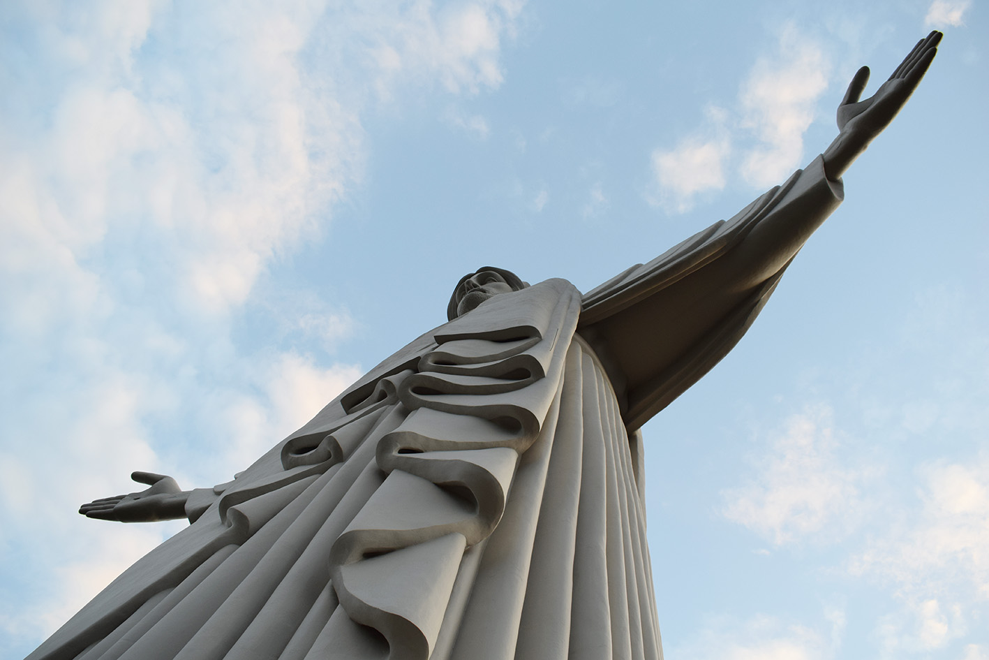 Depois do Cristo Protetor de Encantado, vem aí o Cristo Acolhedor de  Sobradinho - O Estafeta